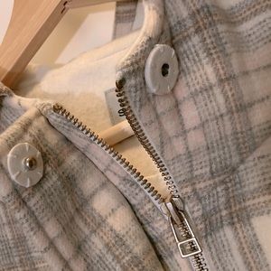 Wool cocoon upper knee coat